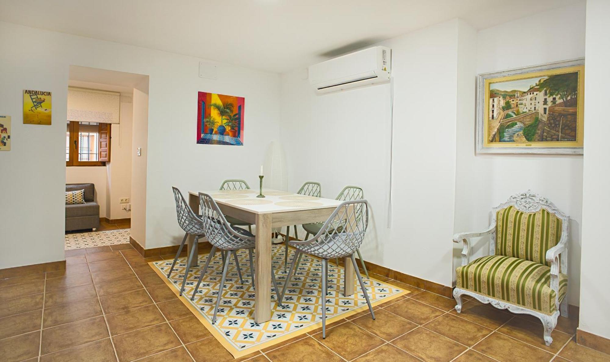 Sunny House Terraza Privada Y Parking Holiday home